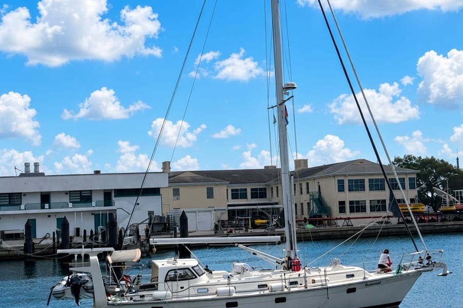 Island Packet 440 offshore cruising sailboat — Island Packet Yachts